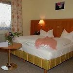 Engel 3*