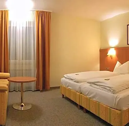 Engel Hotel 3*