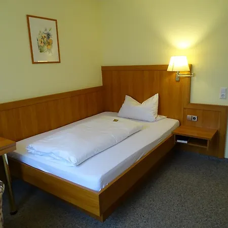 Engel Hotel 3*