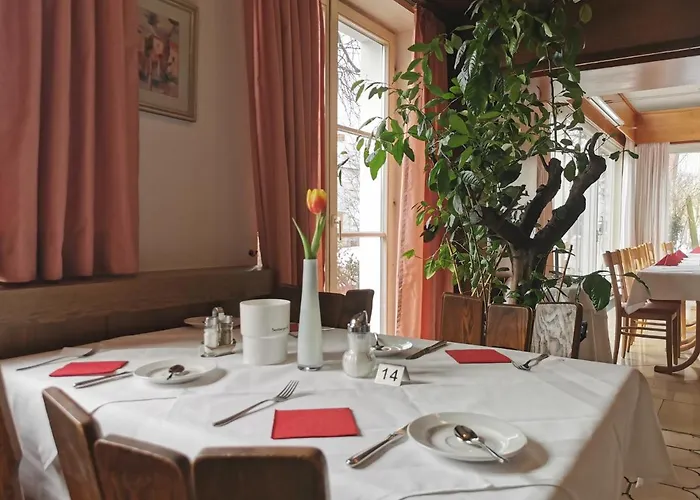 Engel מלון אולם