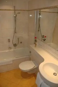 מלון Engel אולם